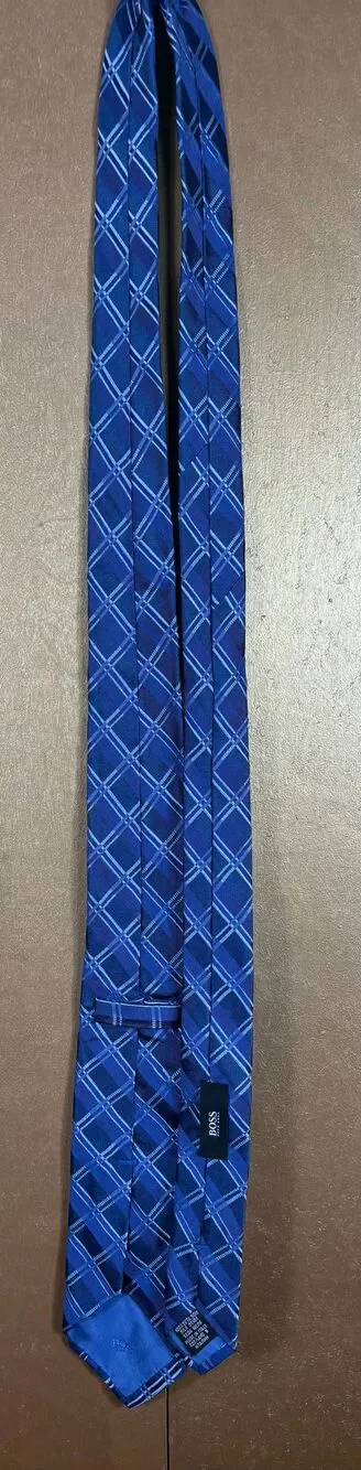 Hugo Boss tie - Picture 3 of 5